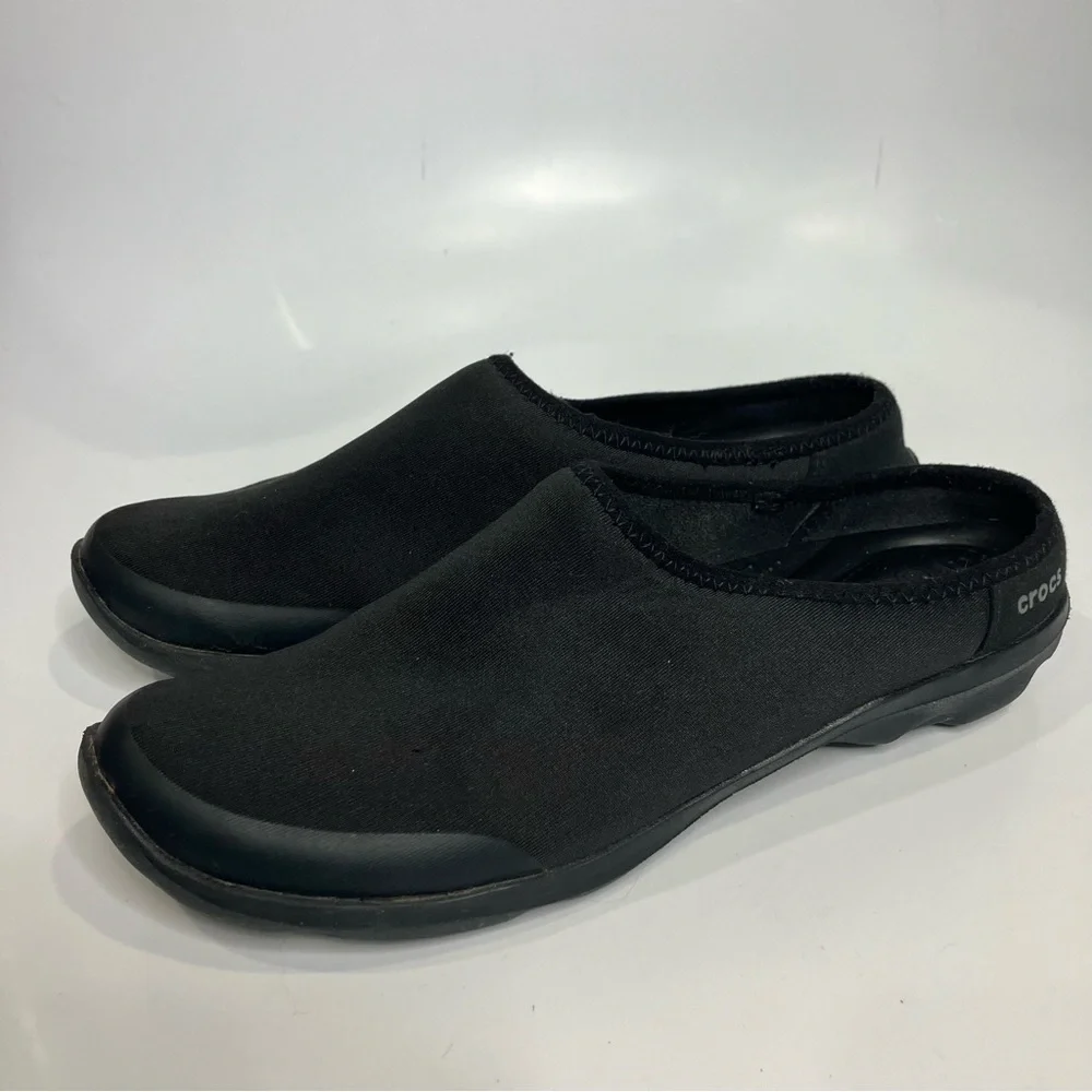 Crocs duet‎ busy day 2.0 Satya mule flat black women’s size 7 casual minimalist